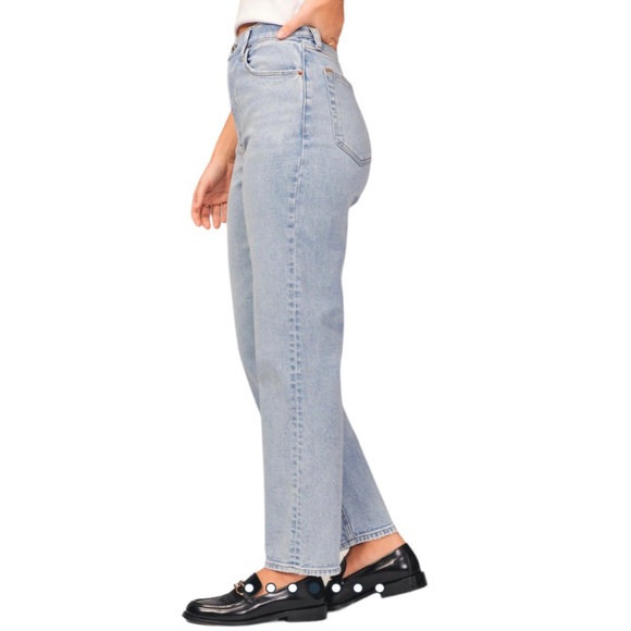 Abercrombie & Fitch Curve Love Ultra High Rise Ankle Straight Jean - Picture 3 of 9
